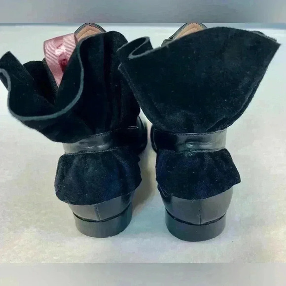Dahlia Selva designer booties made in Italy size 6 leather with suede  ruffle - Picture 4 of 8